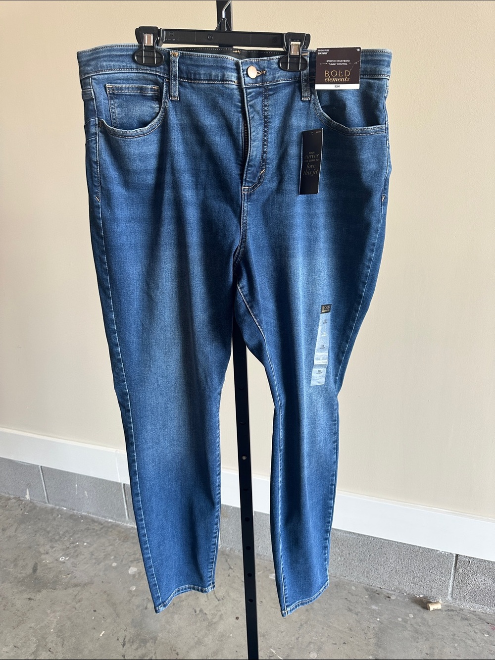NWT Bold Elements Skinny Jeans size 18 women’s